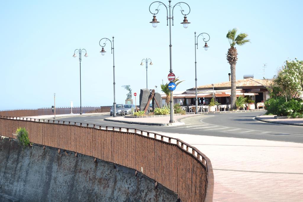 Hotel Porto Azzurro Giardini Naxos Eksteriør bilde