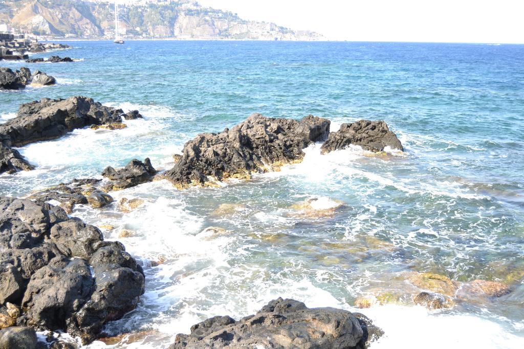 Hotel Porto Azzurro Giardini Naxos Eksteriør bilde