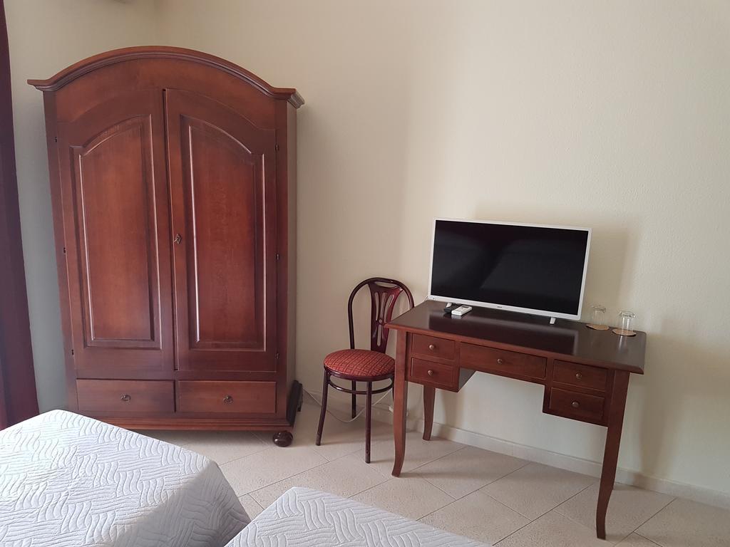 Hotel Porto Azzurro Giardini Naxos Eksteriør bilde