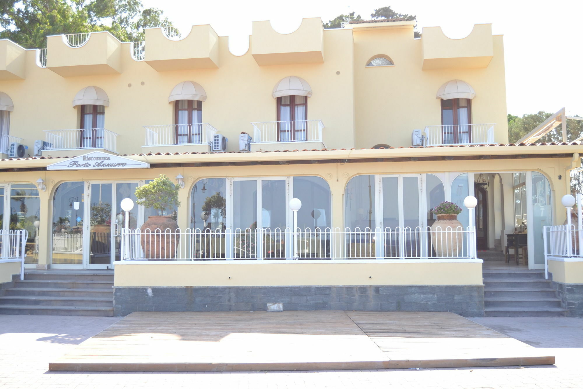 Hotel Porto Azzurro Giardini Naxos Eksteriør bilde