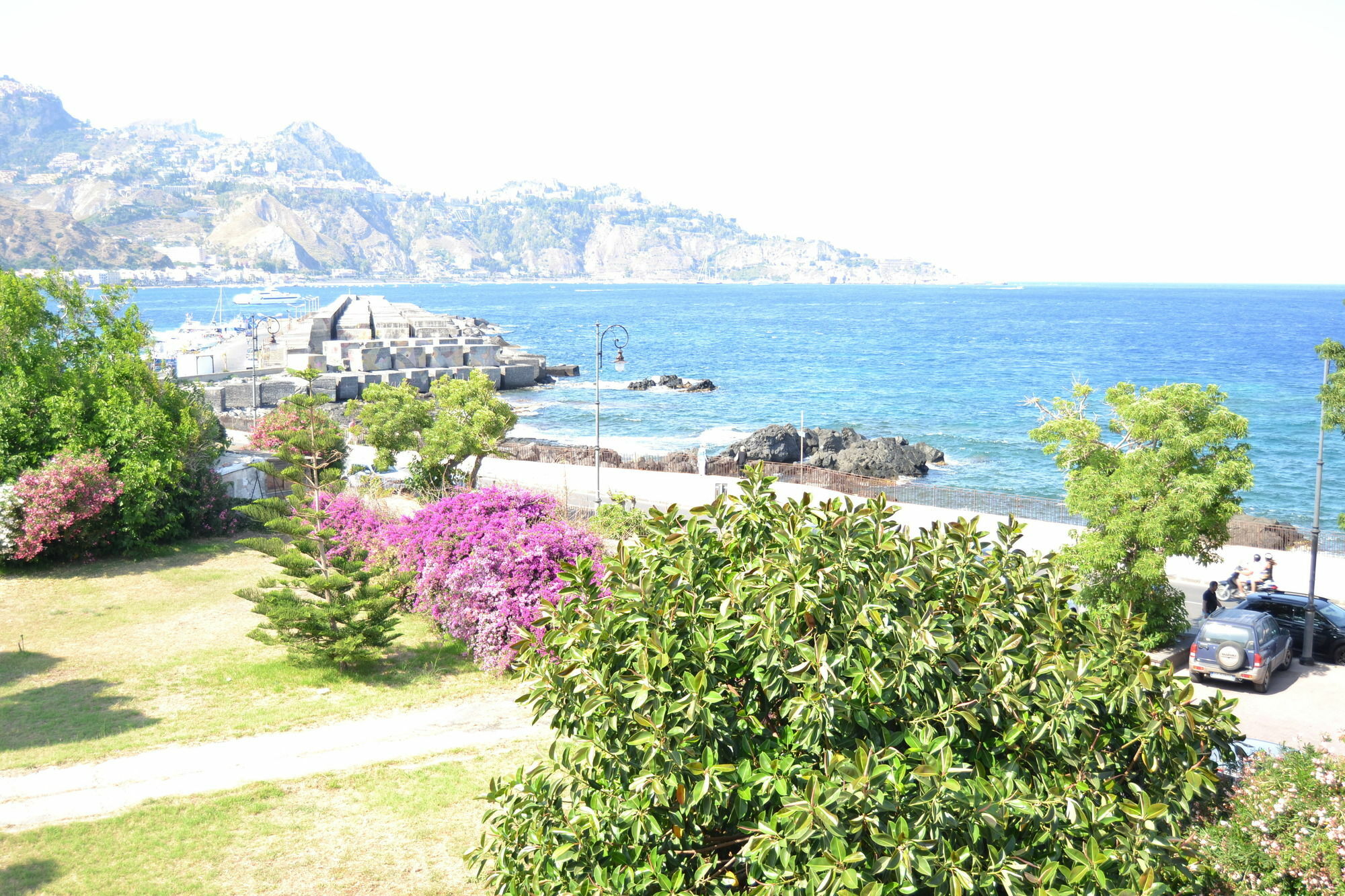 Hotel Porto Azzurro Giardini Naxos Eksteriør bilde